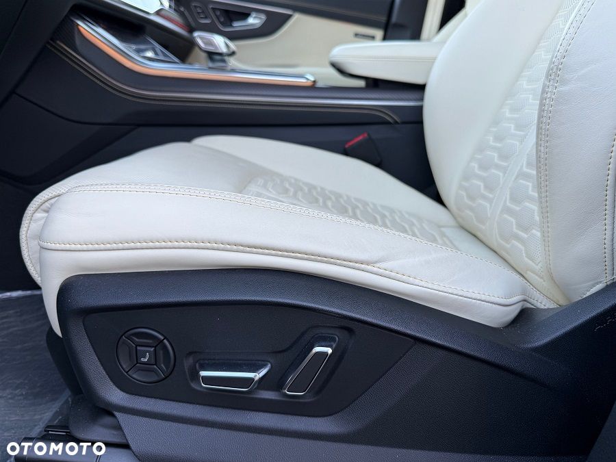Audi RS Q8 TFSI quattro tiptronic - 18