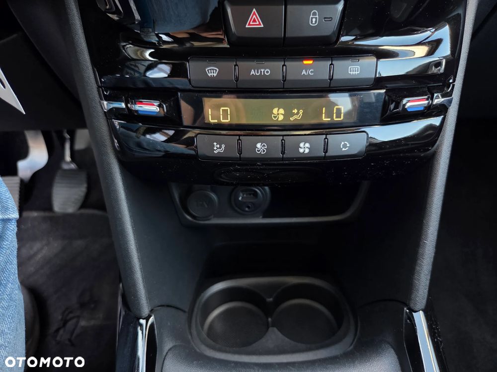 Peugeot 2008 PureTech 110 Stop&Start Style - 23