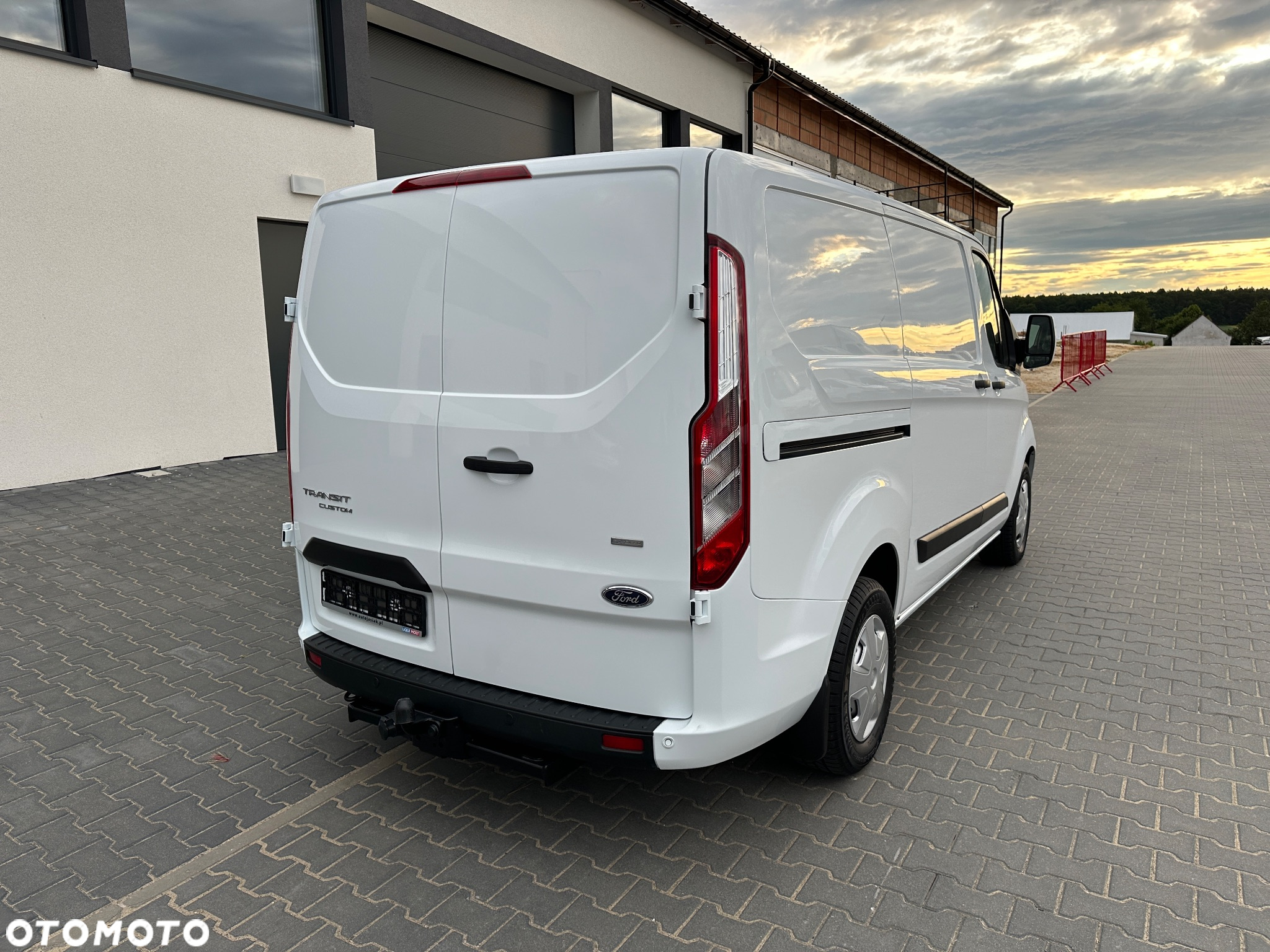 Ford Transit Custom 2.0 TDCi 130KM SORTIMO Zabudowa Warsztatowa FV23% - 11