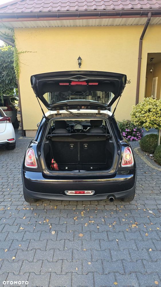 Mini One 2013 photo 3
