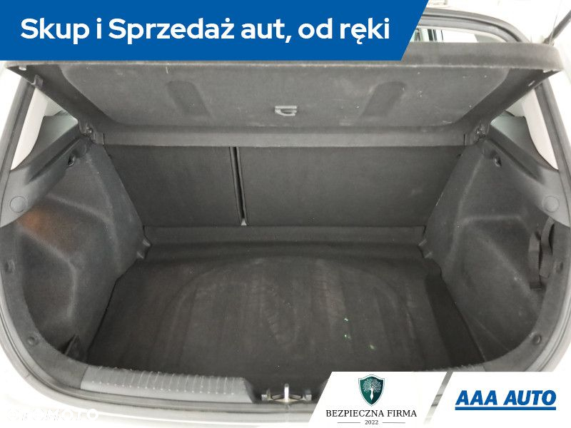 Kia Ceed - 14
