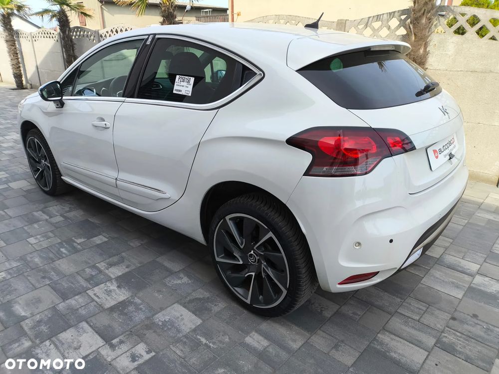 Citroën DS4 2.0 HDi SportChic - 4