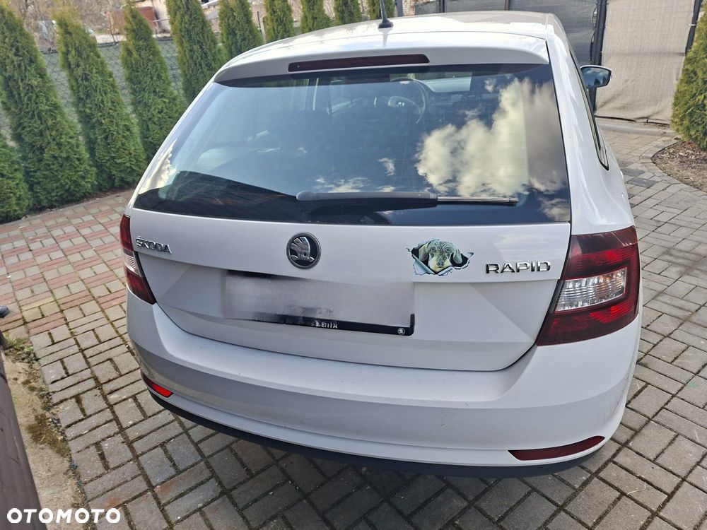 Skoda RAPID 1.0 TSI Active - 12