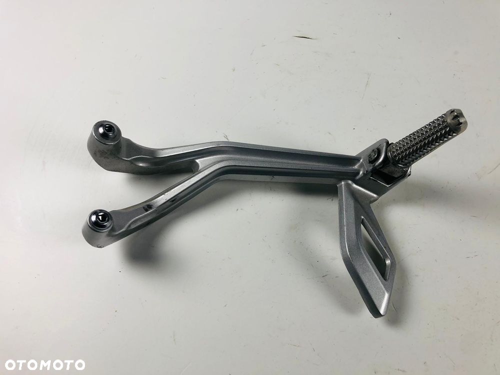 Yamaha YZF R125 18- set prawy pasażera - 2
