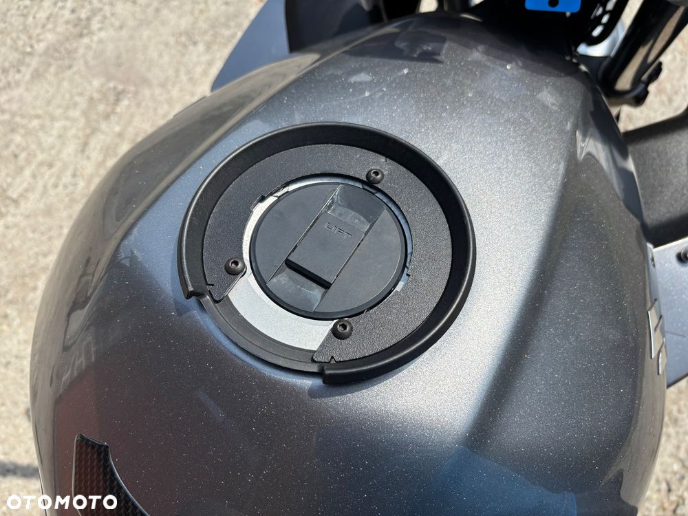 Suzuki Bandit - 12