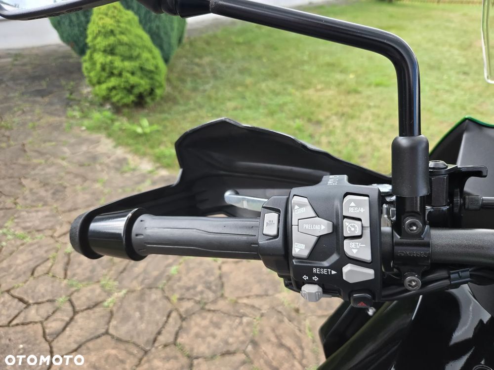Kawasaki Versys 1000 - 16