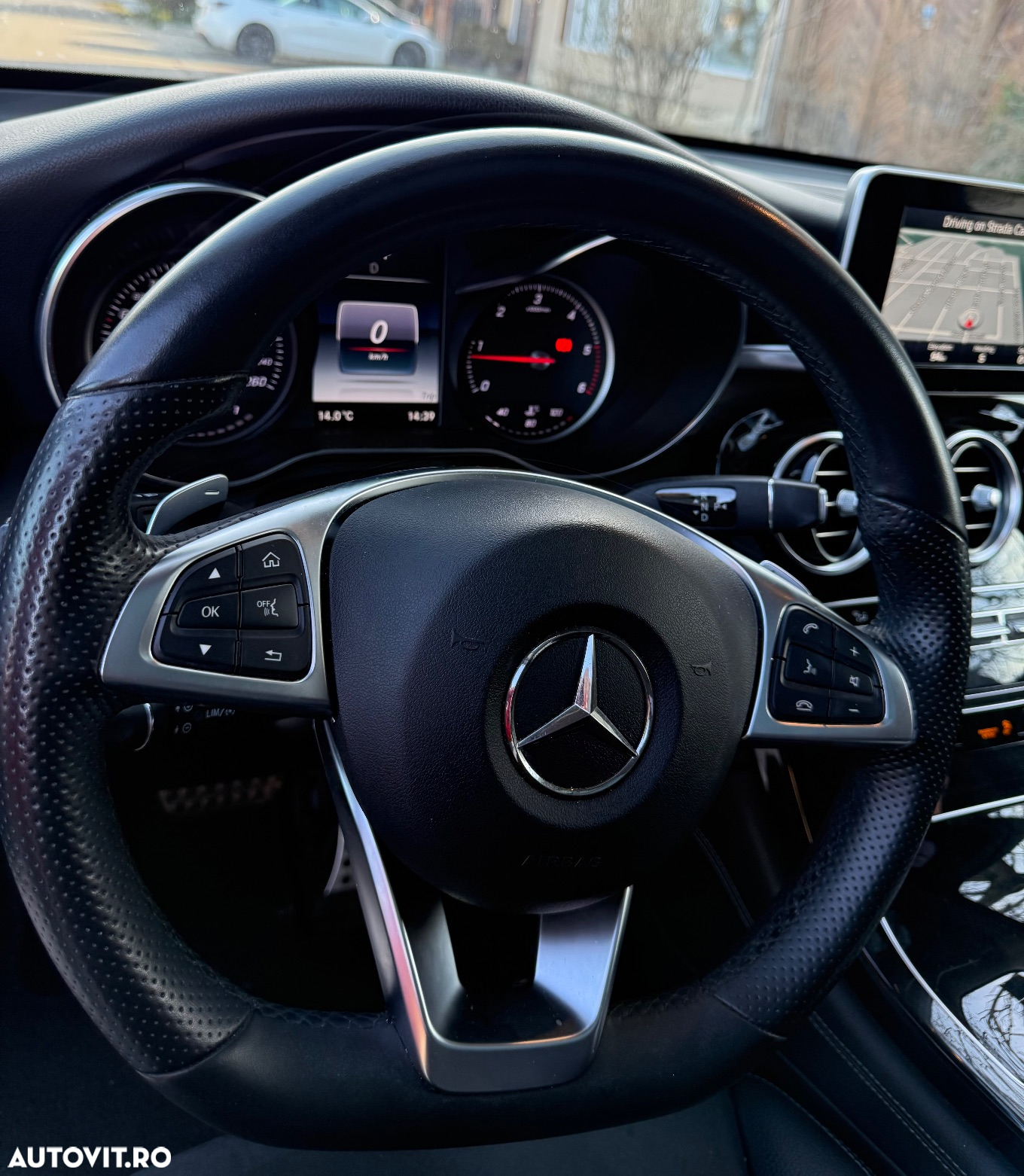 Mercedes-Benz GLC 220 d 4MATIC - 12