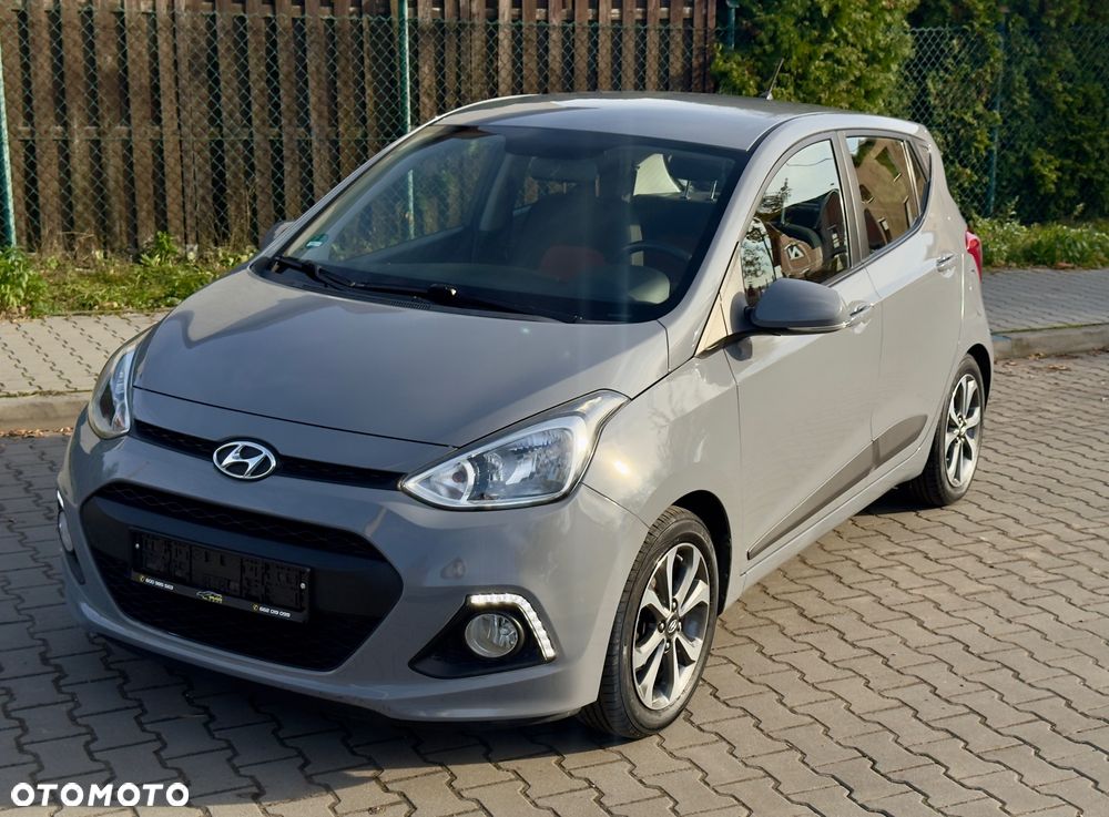 Hyundai i10 1.2 Fifa World Cup Edition - 1