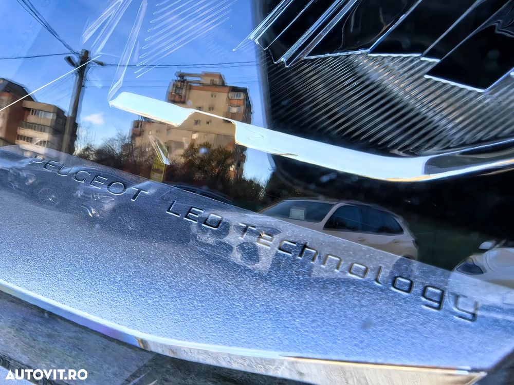 Peugeot 3008 BlueHDi 130 Stop & Start EAT8 Allure - 21