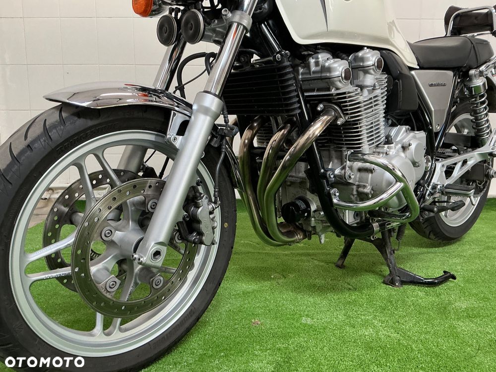 Honda CB - 3