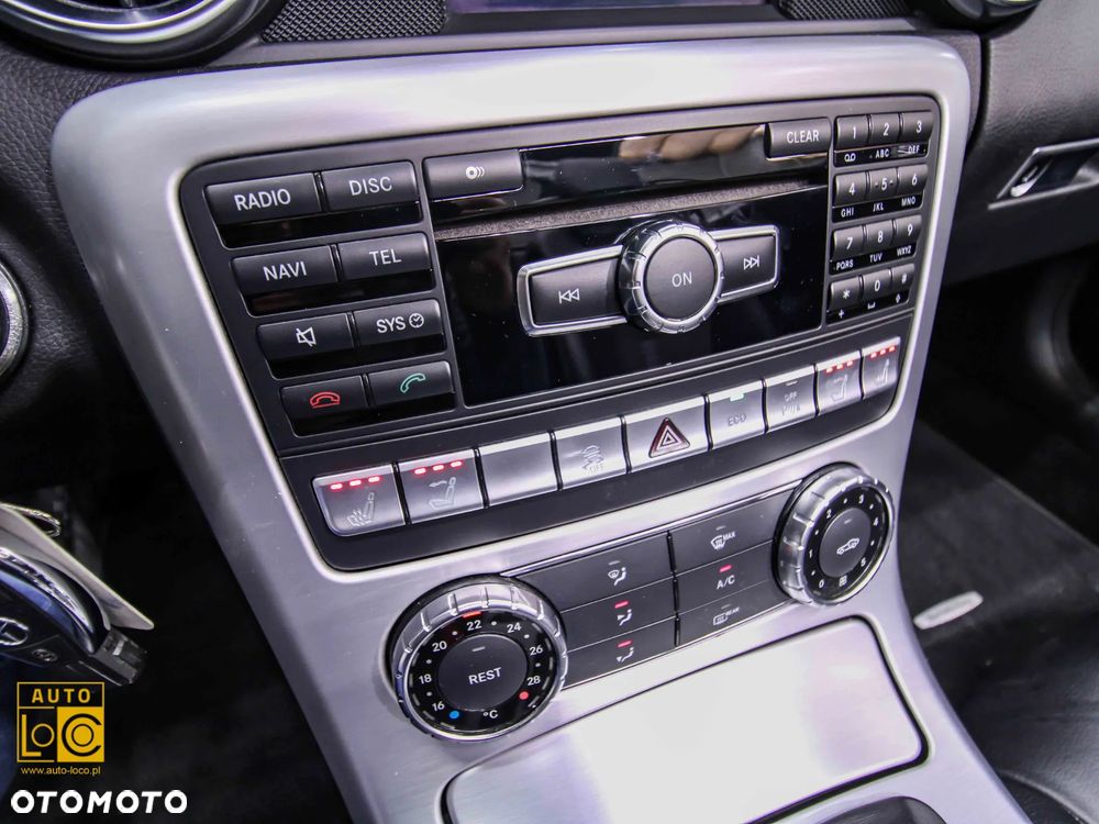 Mercedes-Benz SLK 200 (BlueEFFICIENCY) 7G-TRONIC - 21