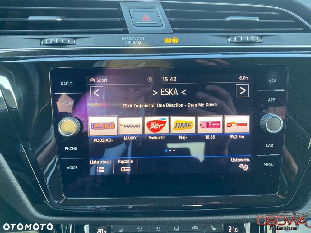 Volkswagen Touran - 36