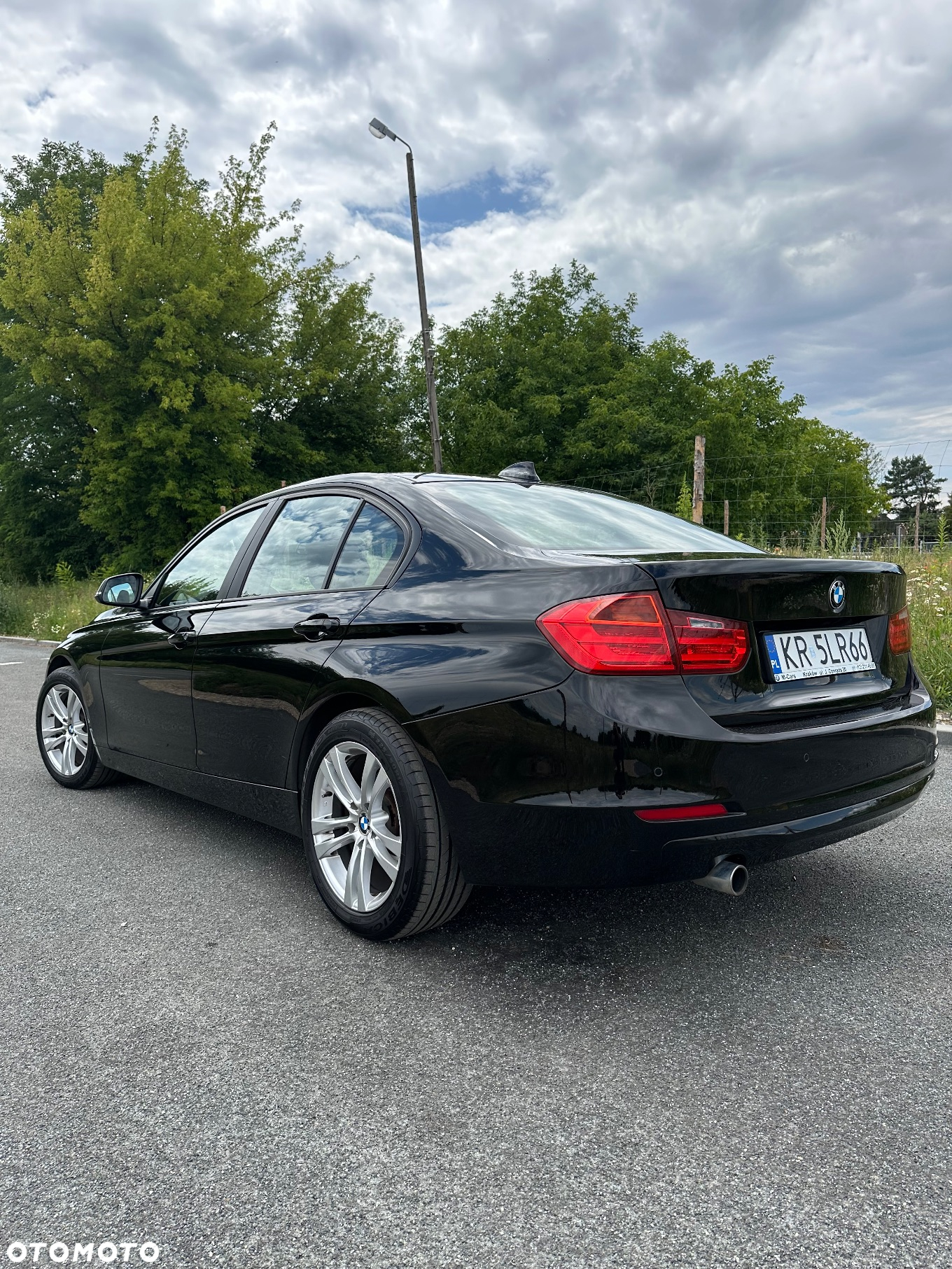 BMW Seria 3 318d - 13