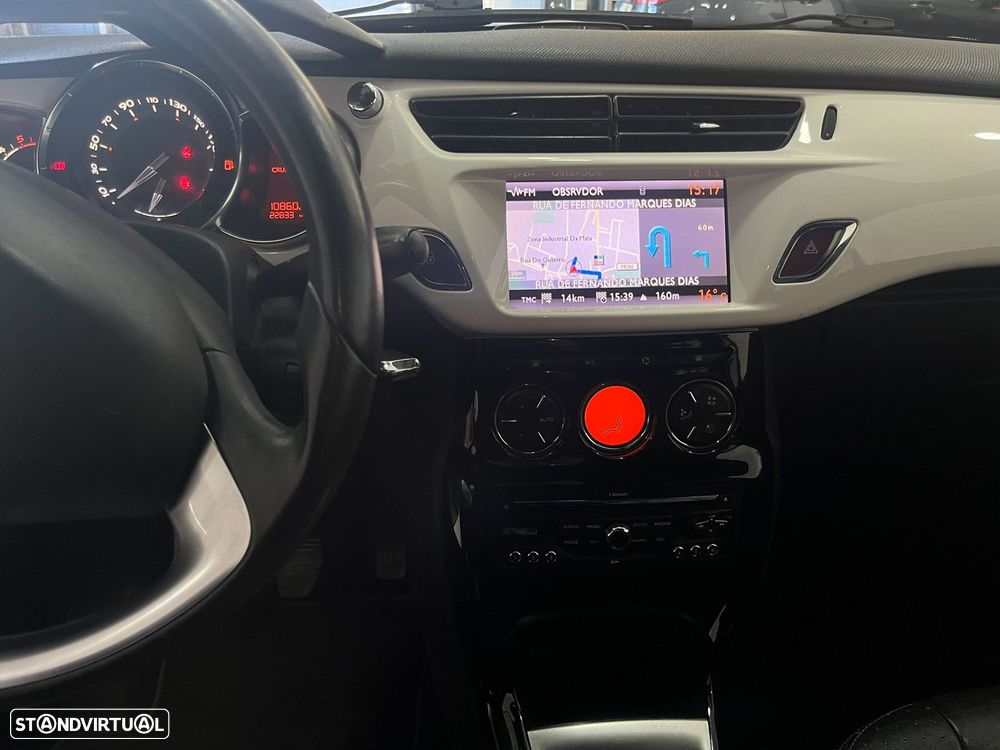 Citroën DS3 1.6 e-HDi So Chic - 11