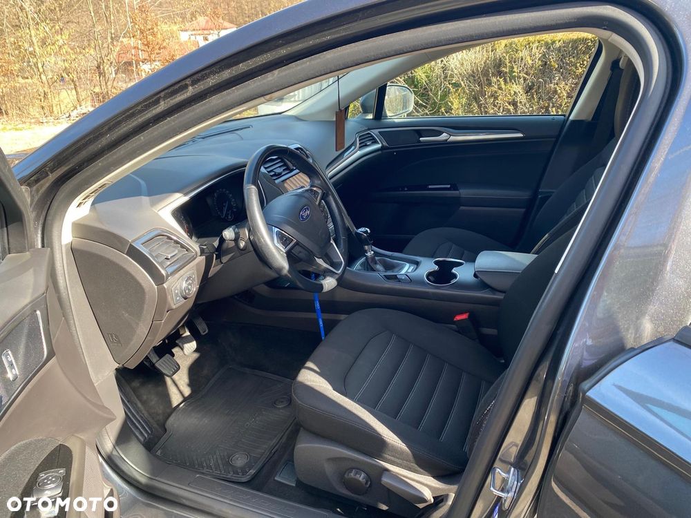 Ford Mondeo - 10
