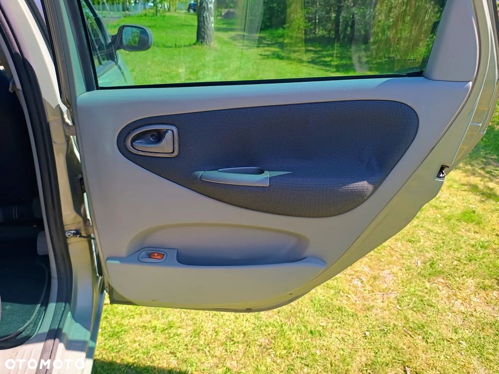 Renault Scenic 1.6 16V EXpression - 13