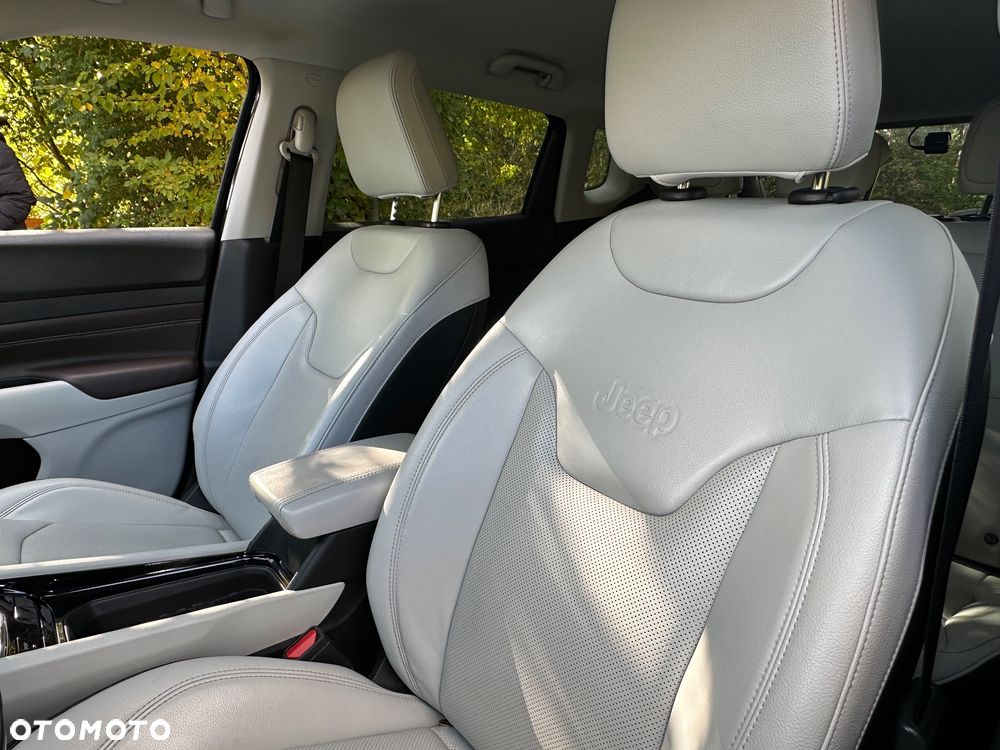 Jeep Compass - 18