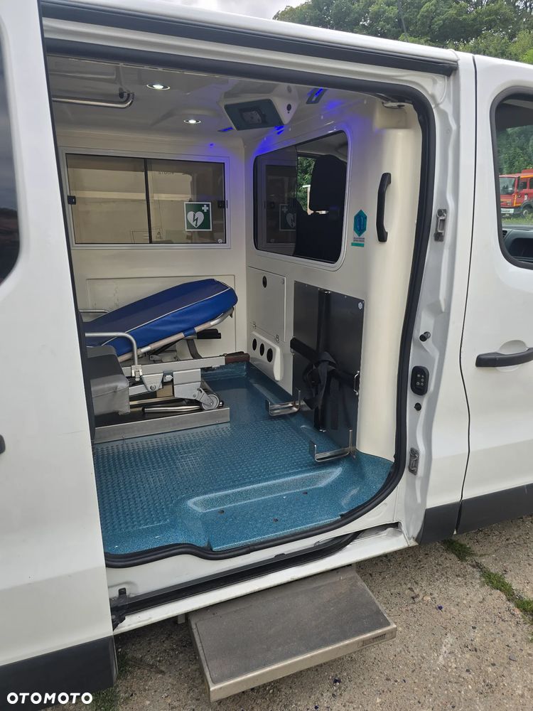 Opel Vivaro 1.6dci Karetka Ambulans Nosze - 9
