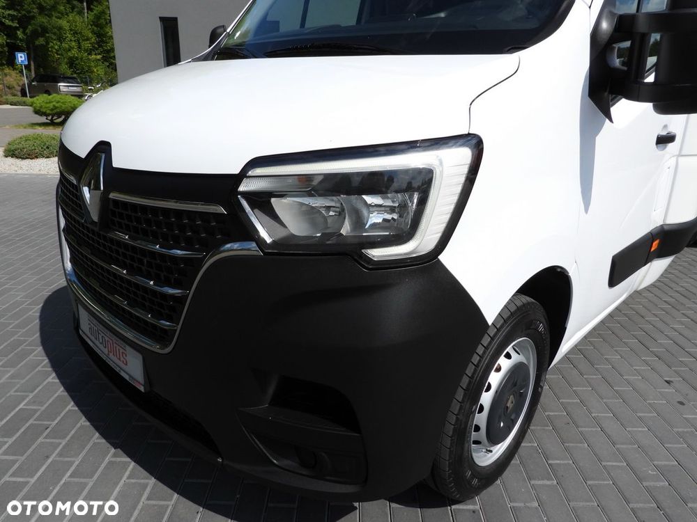 Renault MASTER PLANDEKA 8 PALET WEBASTO TEMPOMAT LEDY PNEUMATYKA KLIMATYZACJA  165KM - 20