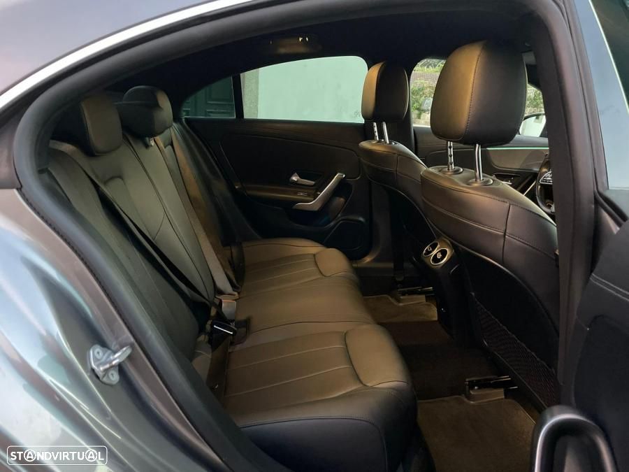 Mercedes-Benz CLA 180 - 9