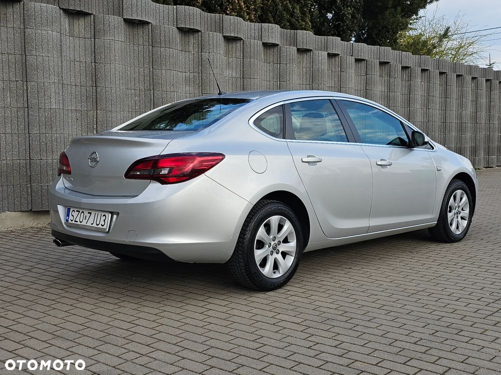 Opel Astra - 3