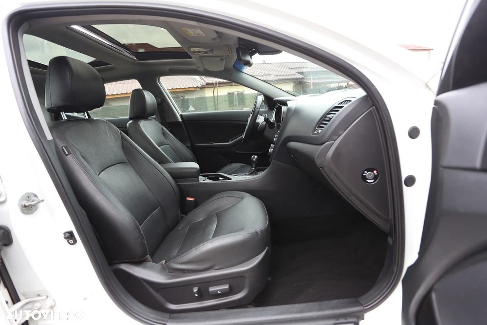 Kia Optima 1.7 DSL EXECUTIVE AT - 8