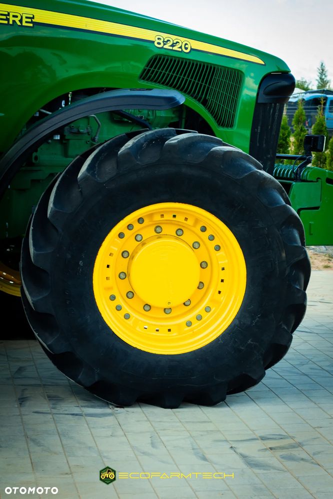 John Deere 8220 - 34