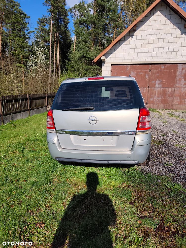 Opel Zafira 1.7 CDTI - 21