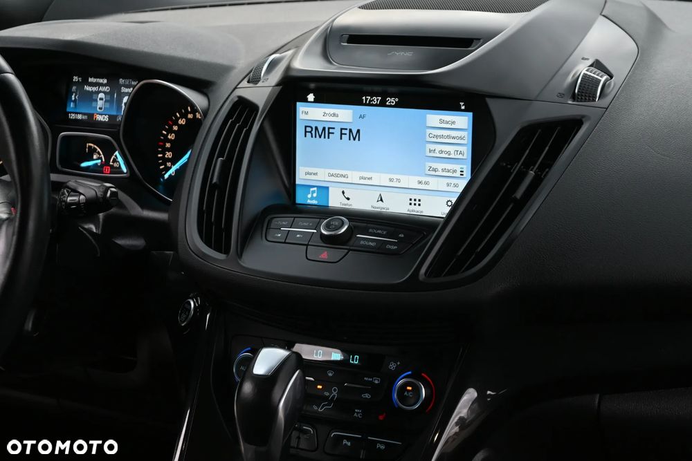 Ford Kuga 1.5 EcoBoost 4x4 ST-Line - 26
