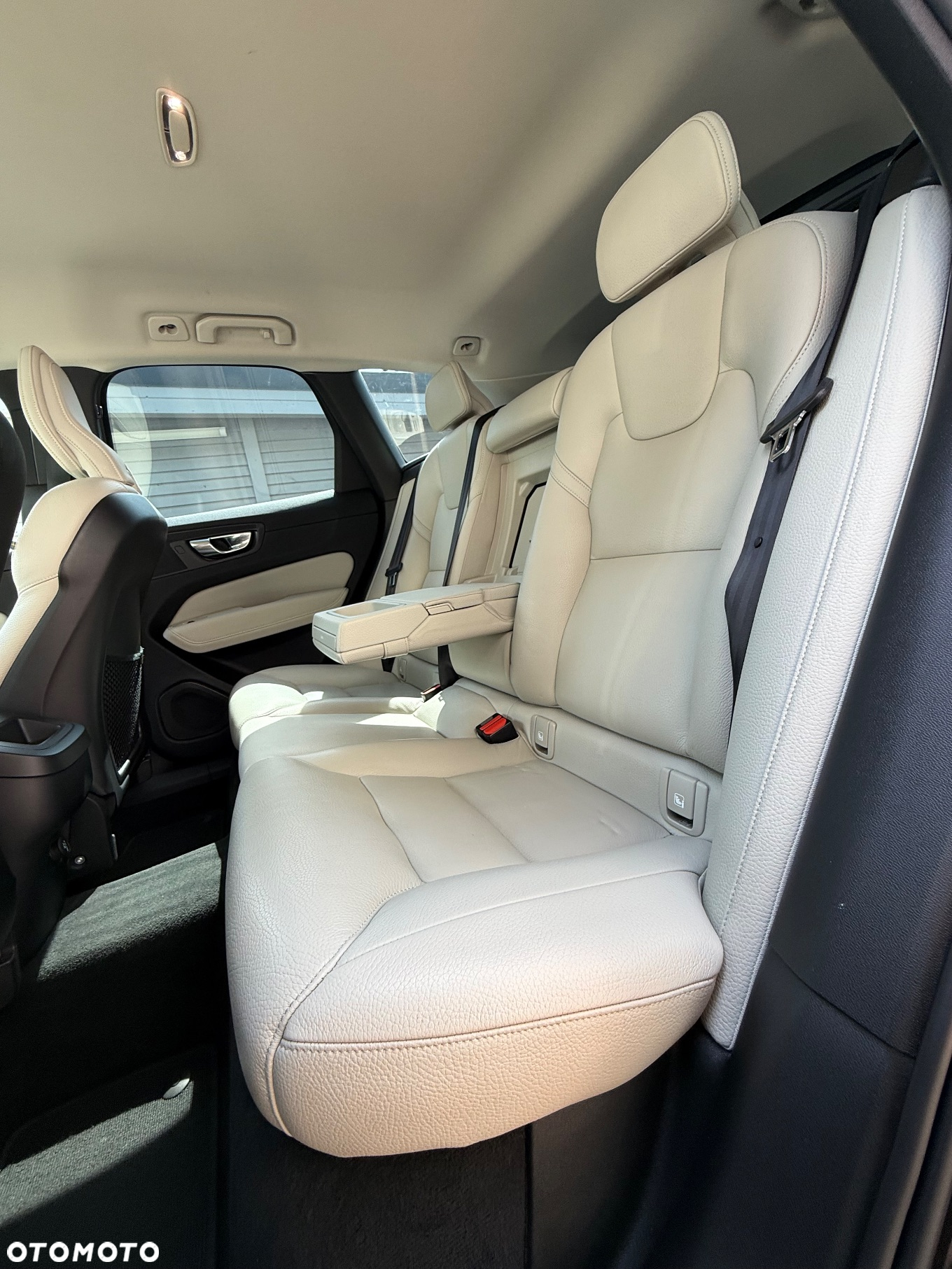 Volvo XC 60 D4 Geartronic Momentum Pro - 22