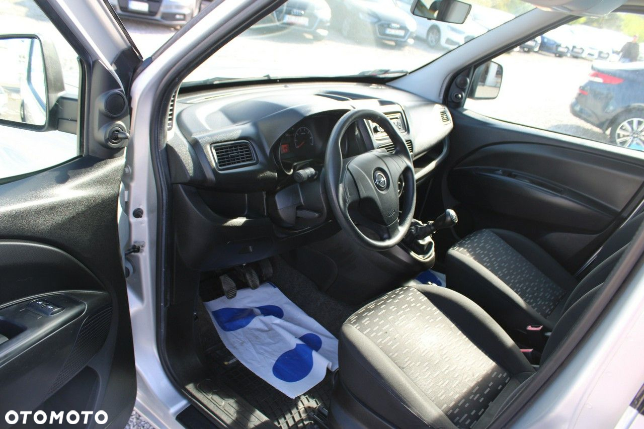 Opel Combo - 13