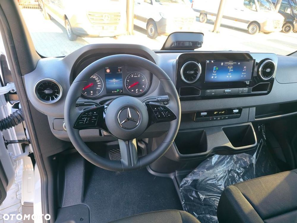 Mercedes-Benz Sprinter 317 CDI Long PRO 9G-Tronic - 21