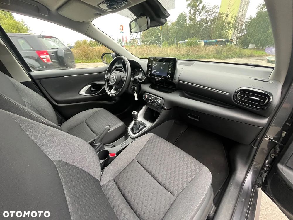 Toyota Yaris 1.5 Comfort - 9