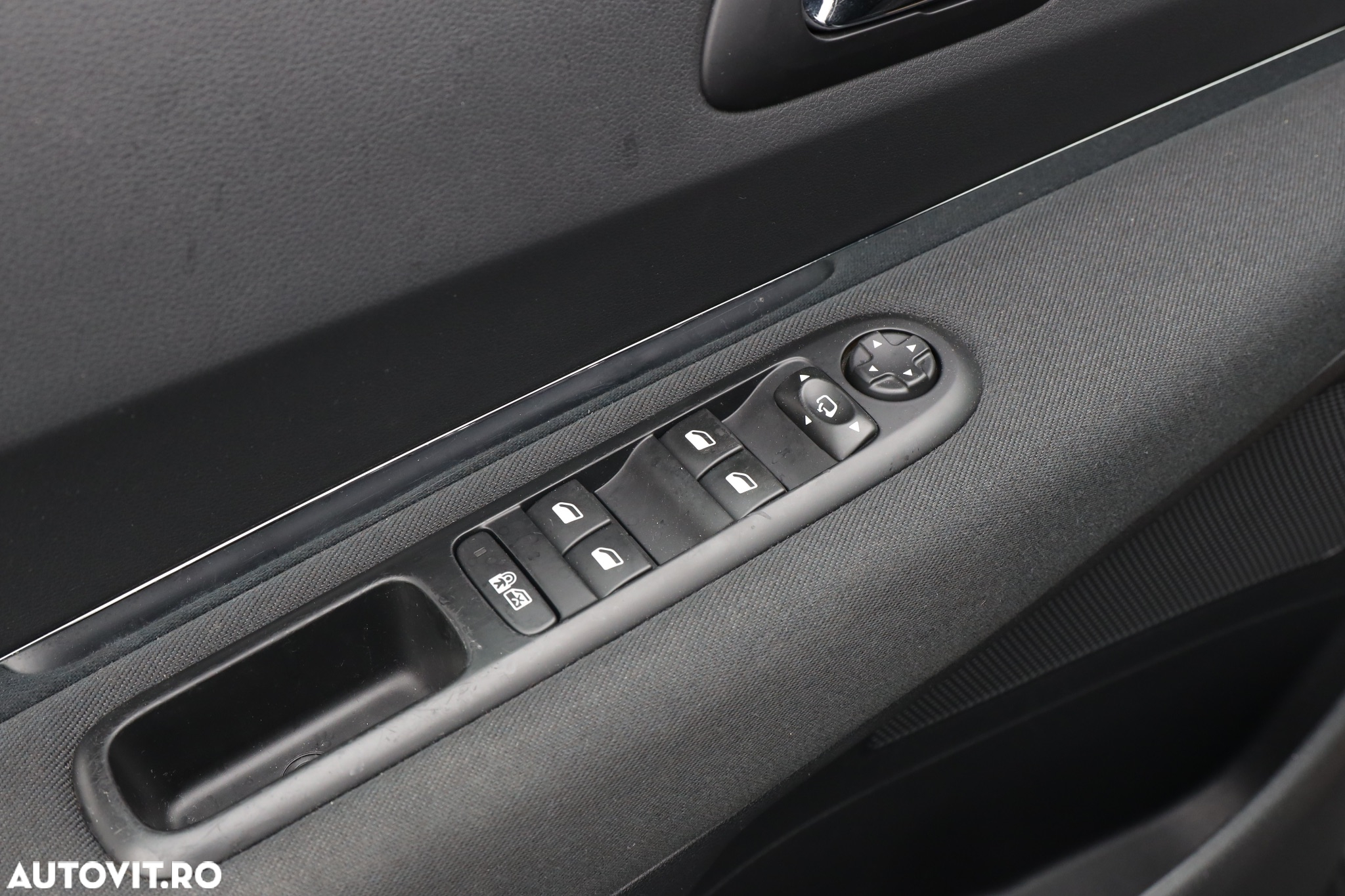 Peugeot 3008 HYbrid4 2.0 HDI FAP ETG + Electric - 20