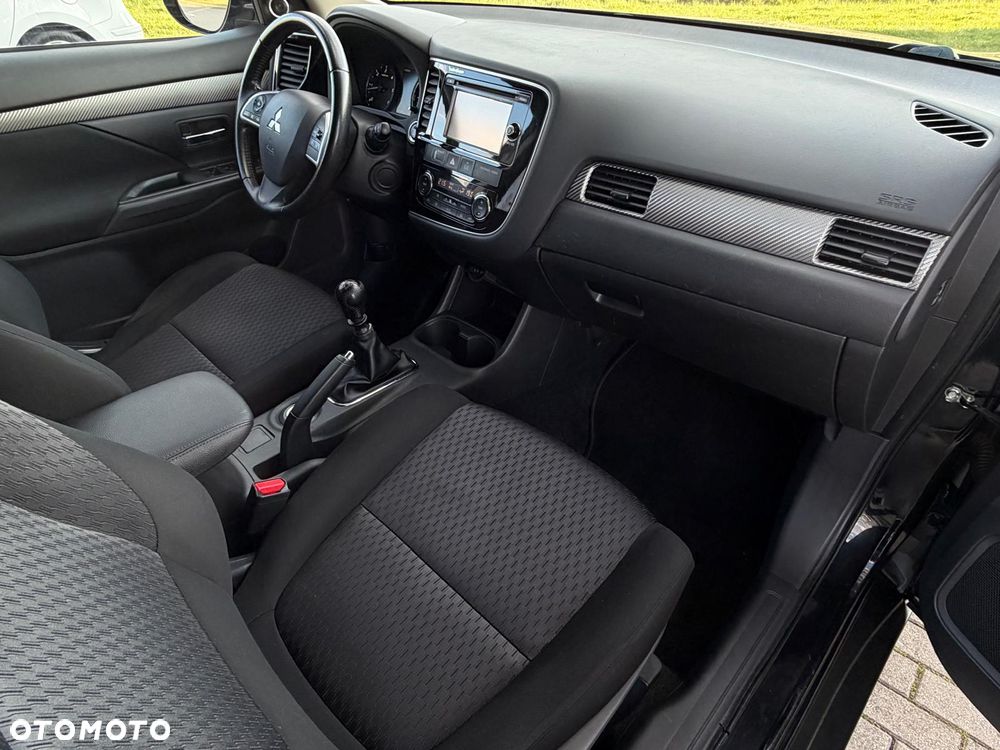Mitsubishi Outlander 2.2 DI-D 4WD Top - 13