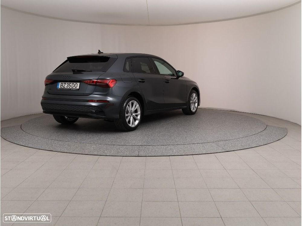 Audi A3 Sportback - 8