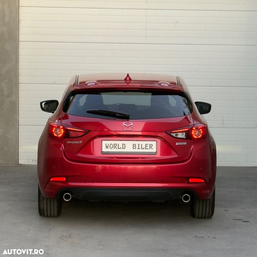 Mazda 3 - 8