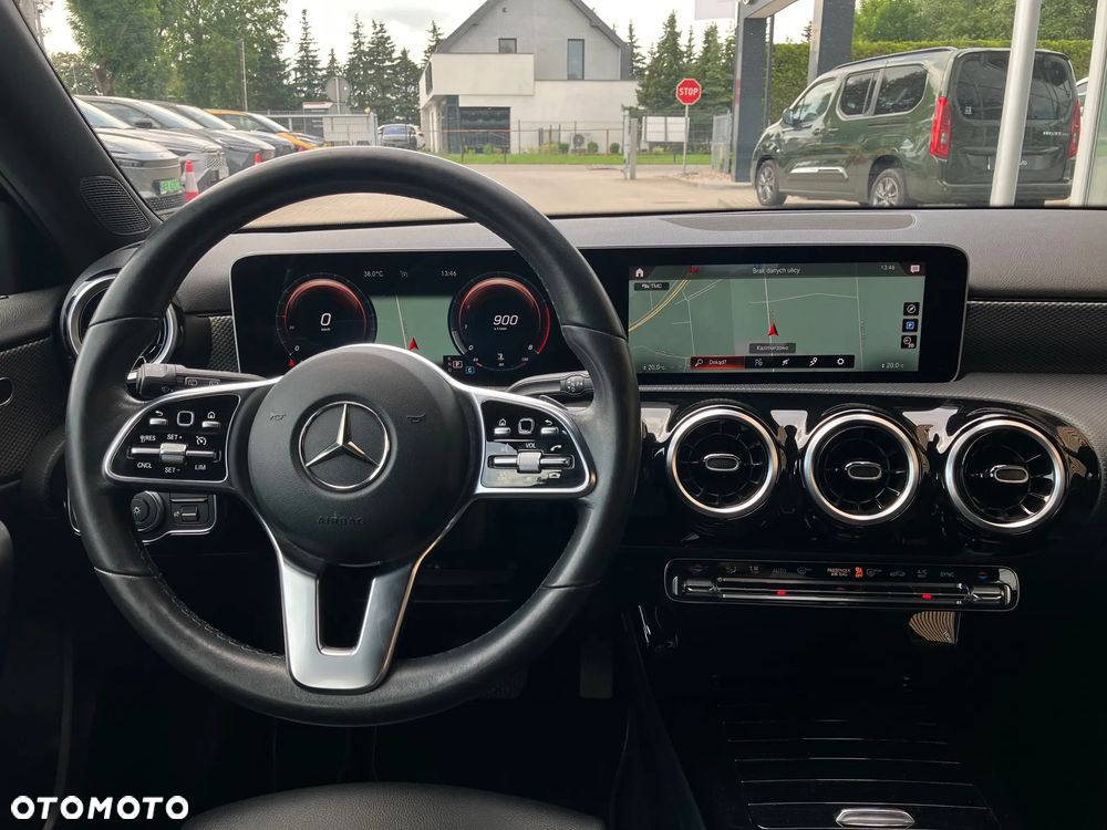 Mercedes-Benz Klasa A 200 Progressive 7G-DCT - 21