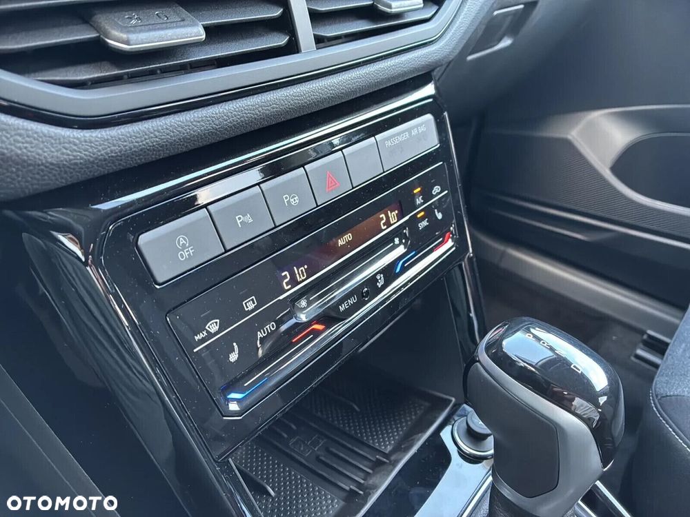 Volkswagen T-Cross - 16