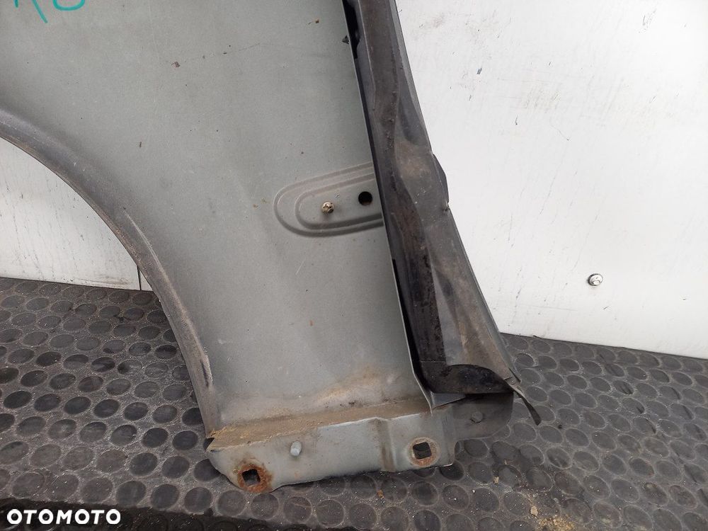 BŁOTNIK PRAWY PRZÓD MERCEDES-BENZ KLASA C W203 C197 - 2