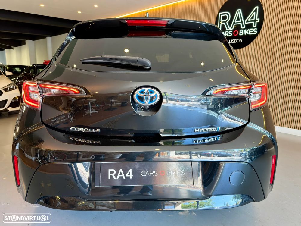 Toyota Corolla 1.8 Hybrid Exclusive - 30