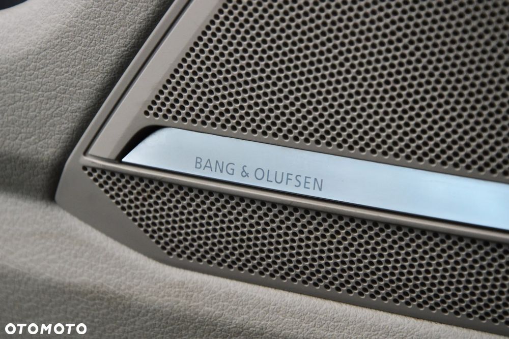 Audi A6 Avant 40 TDI quattro S tronic S line - 22