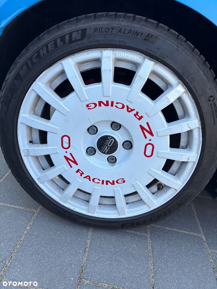 Toyota Yaris - 19
