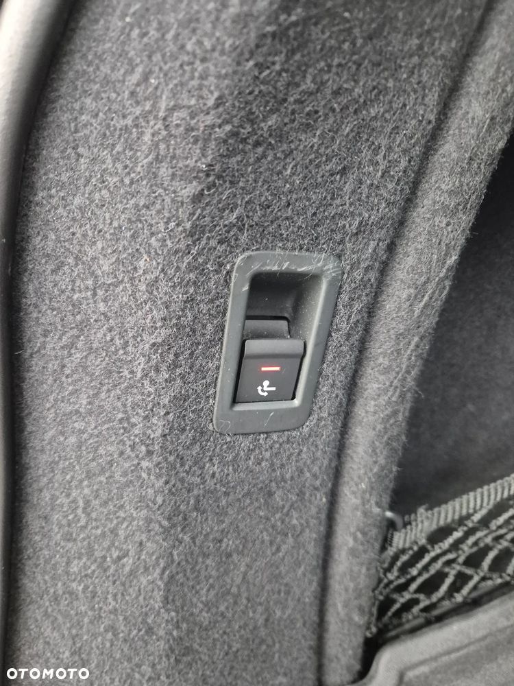 Audi A4 Avant 2.0 TDI - 21