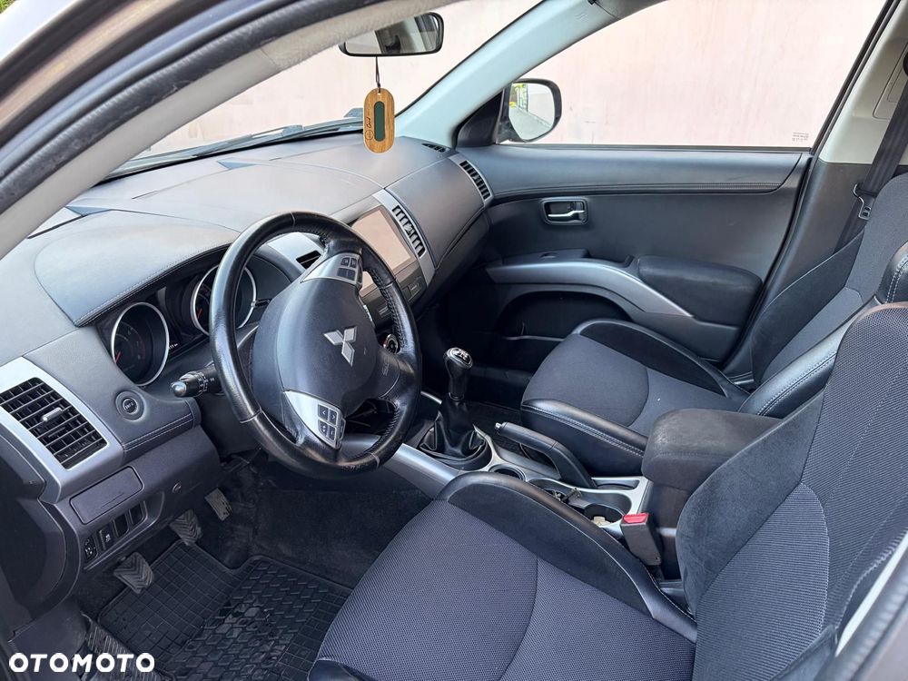 Mitsubishi Outlander 2.0 Intense 2WD EU5 - 5