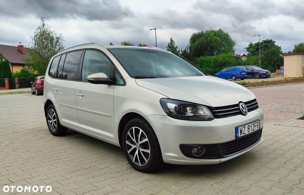 Volkswagen Touran 2.0 TDI DPF Highline DSG - 8