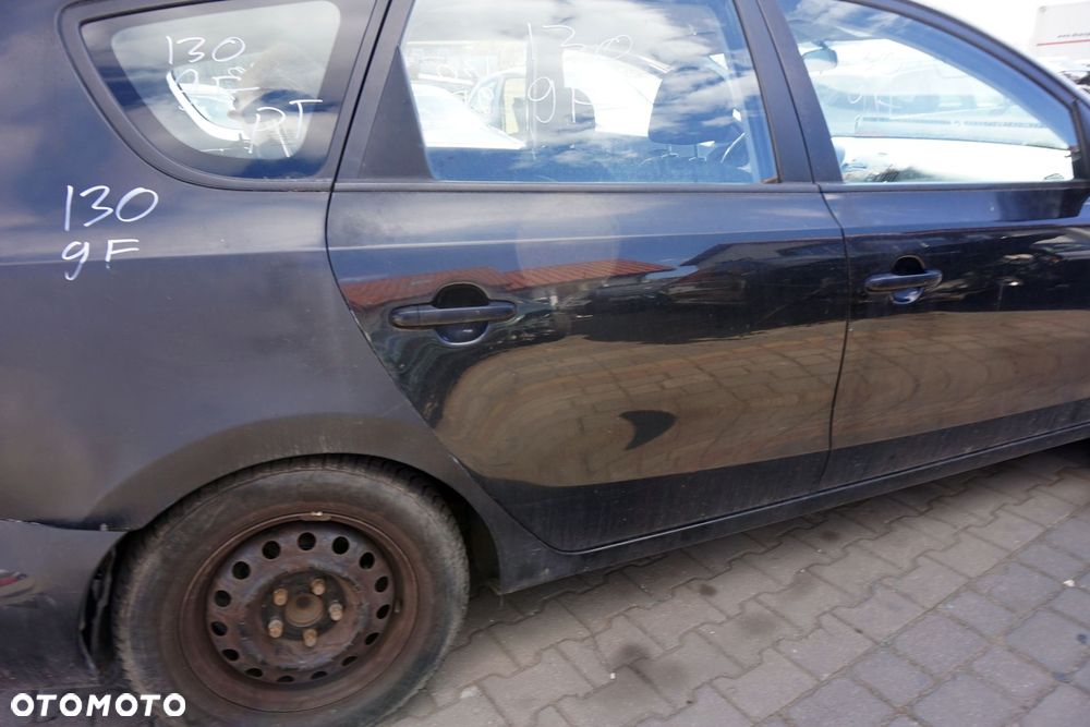 DRZWI TYLNE PRAWE I30 I KOMBI 9F  SZARY HYUNDAI 2007-2010 - 2