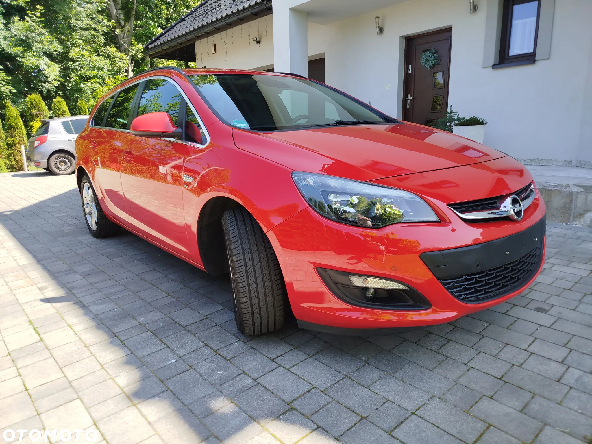 Opel Astra IV 1.4 T Enjoy - 2