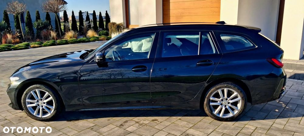 BMW Seria 3 318d Edition Luxury Line Purity - 12