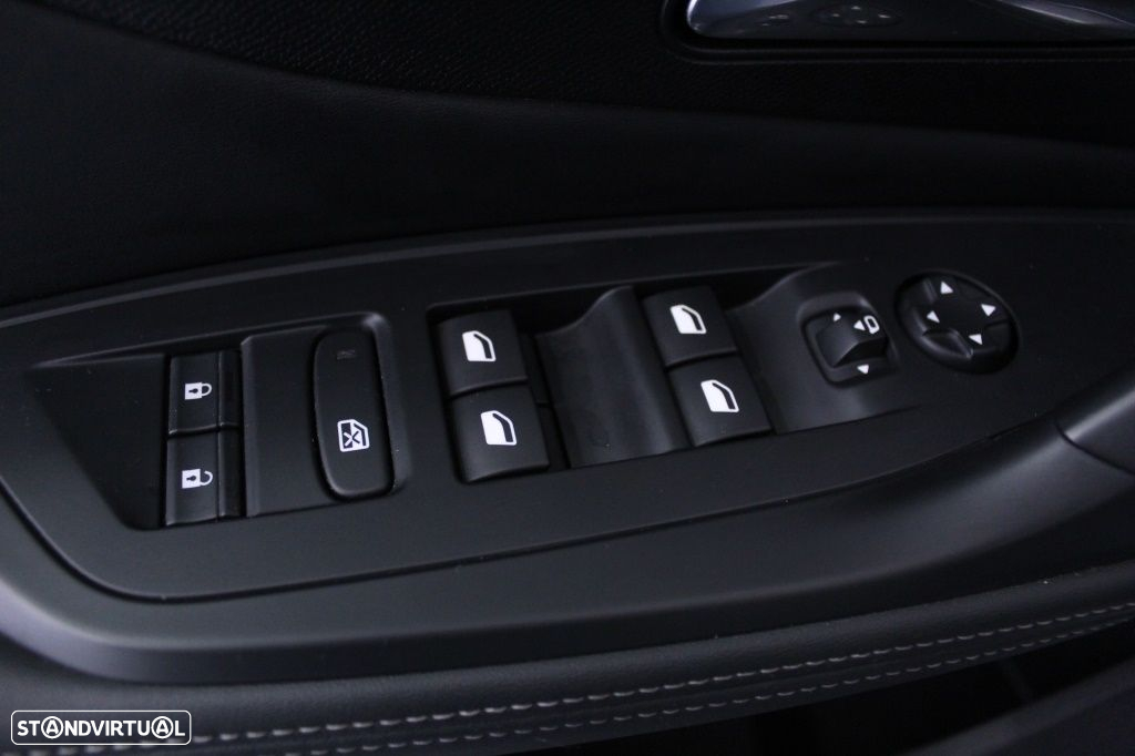 Peugeot 308 1.2 PureTech Allure - 20